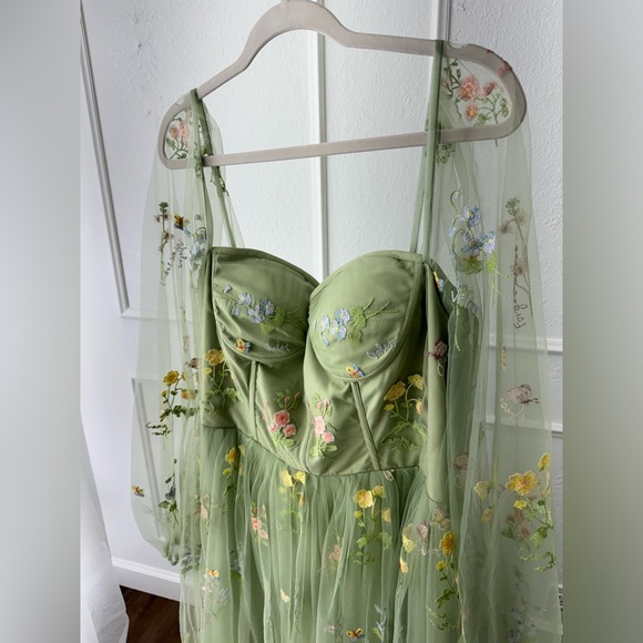 Kiss Prom Floral Gown - Picture 2 of 4